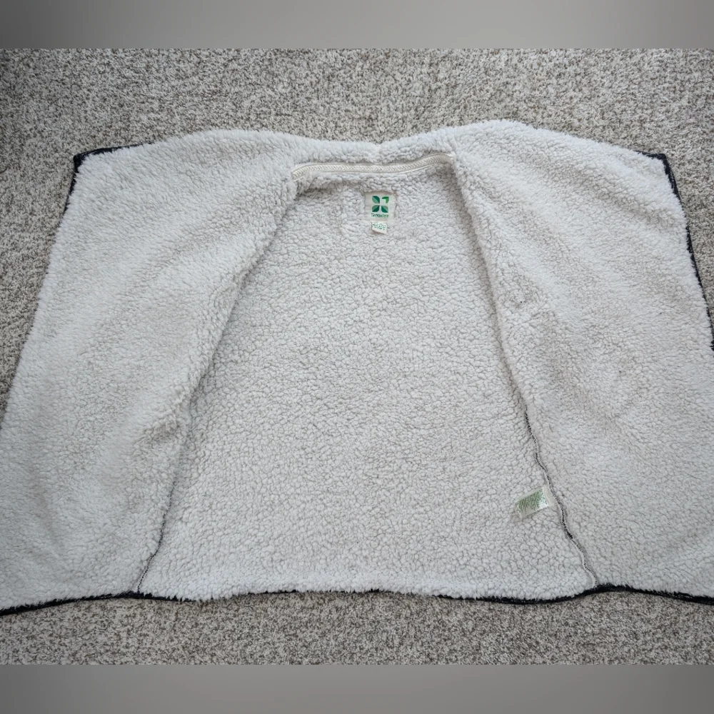 Green Tea Black and White Sherpa Cardigan Medium - Picture 11 of 11